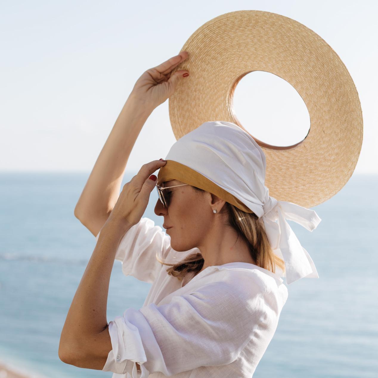 Brim-black-straw-hats-for-women-Montegallo