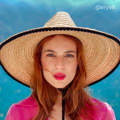 Sombrero-big-and-lady-women-straw-hats-Montegallo