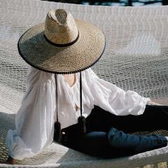 Sombrero-big-and-lady-straw-summer-hats-Montegallo
