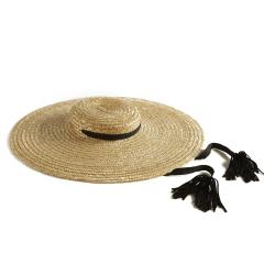Lolita-straw-hats-Montegallo
